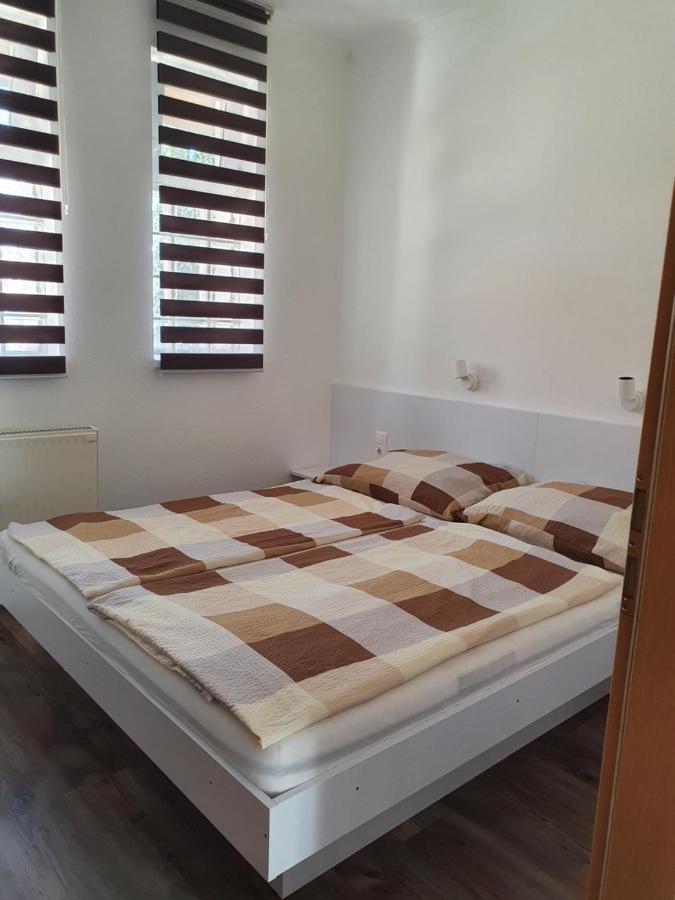 Maja Apartmanhaz 발라톤엘 외부 사진