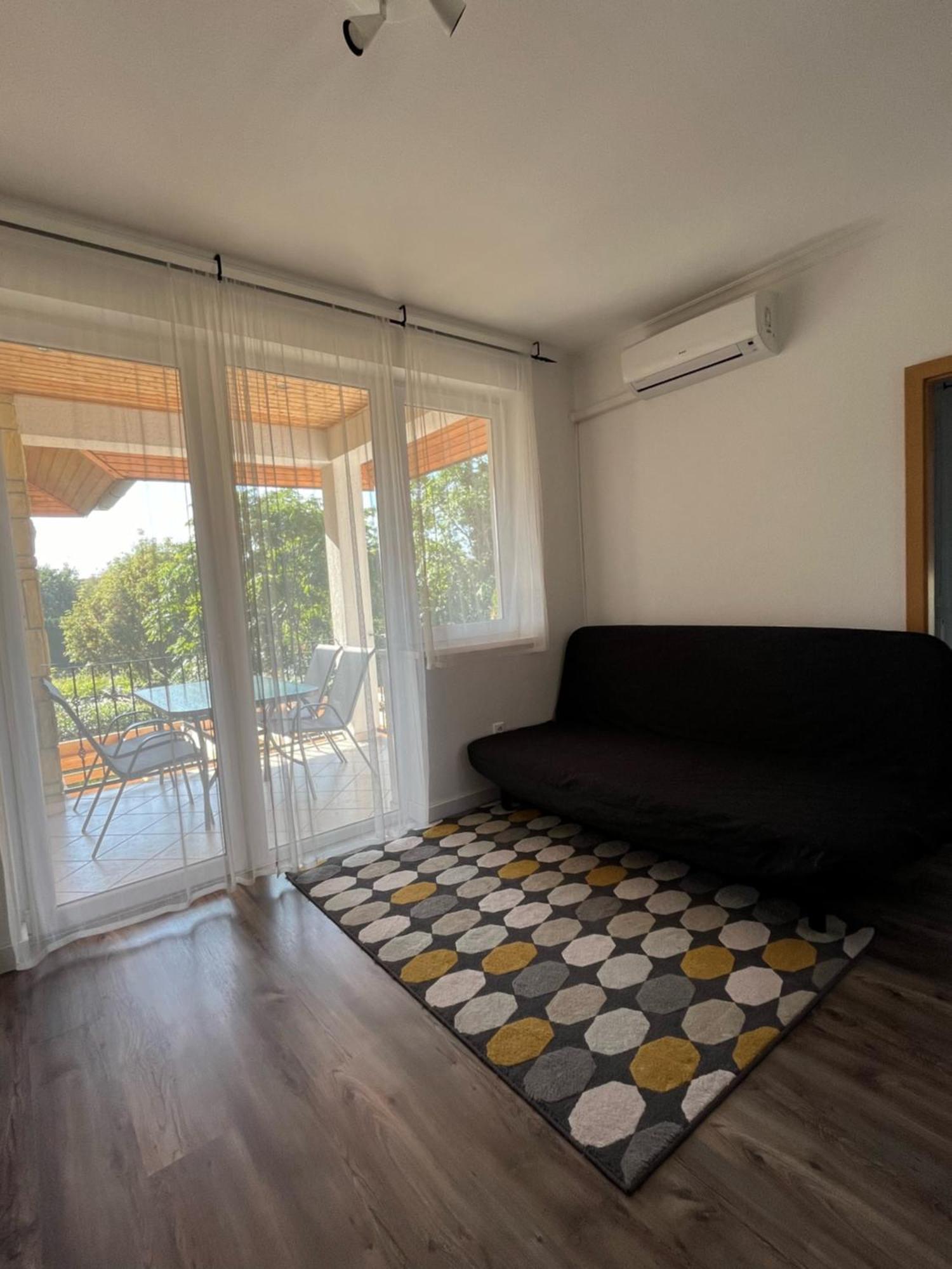 Maja Apartmanhaz 발라톤엘 외부 사진
